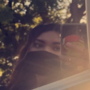 Meet your Posher, Alondra